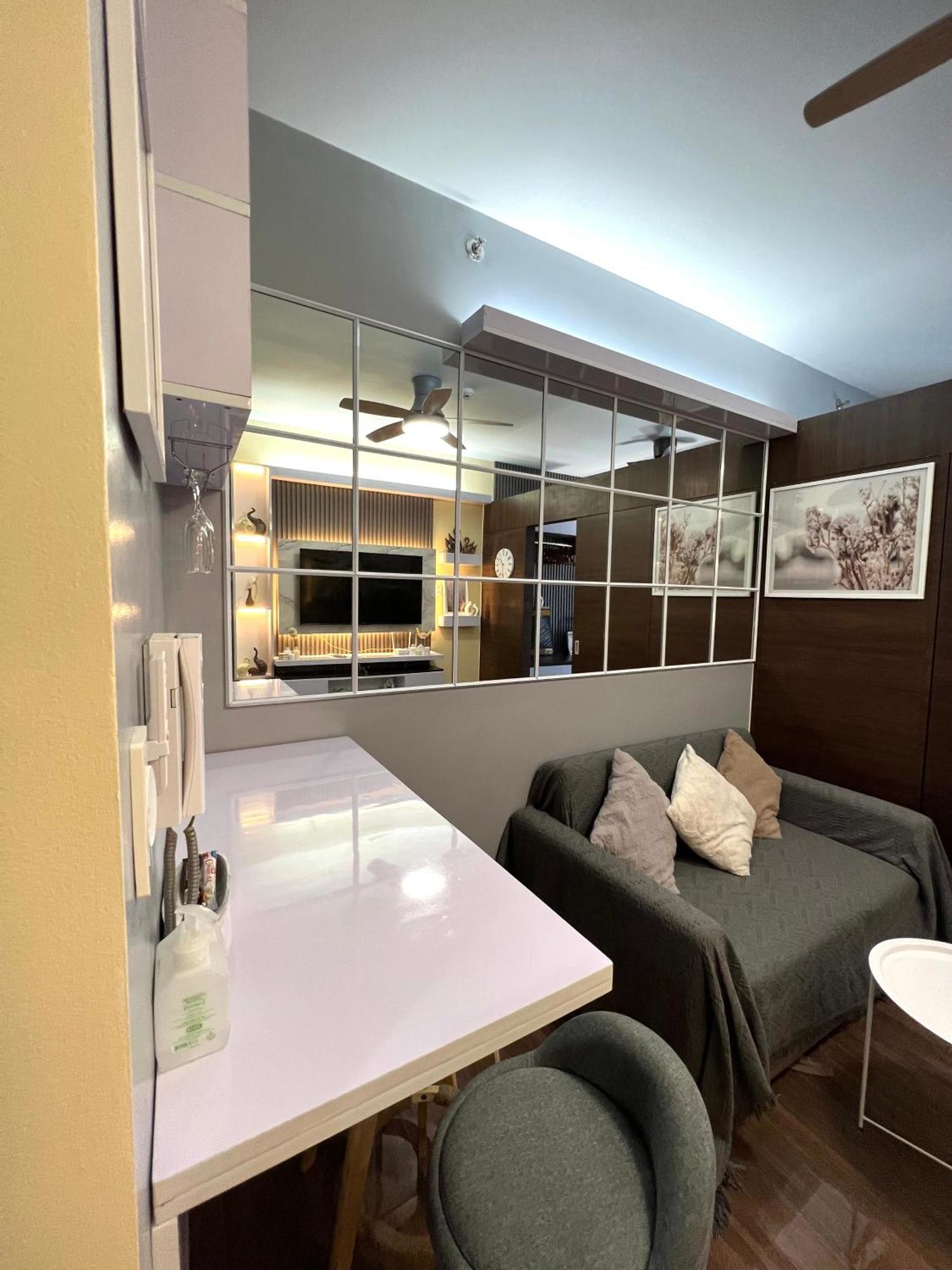 Apartment In Air Residences, Makati With Wifi, Netflix, Pool, Mall And More Manila Zewnętrze zdjęcie